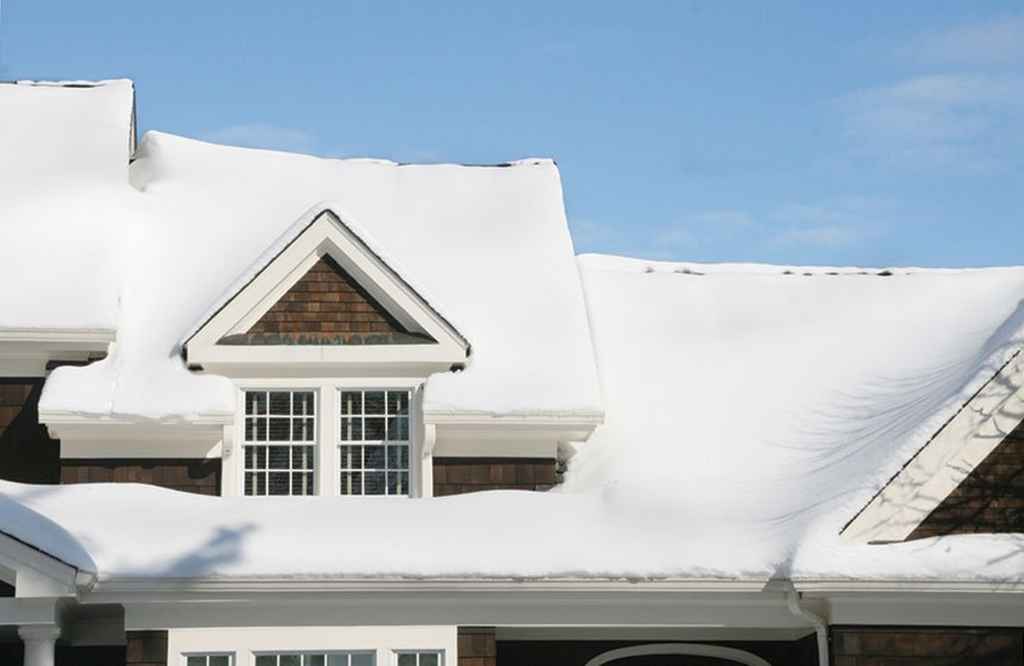 Is Snow On Your Roof Dangerous?